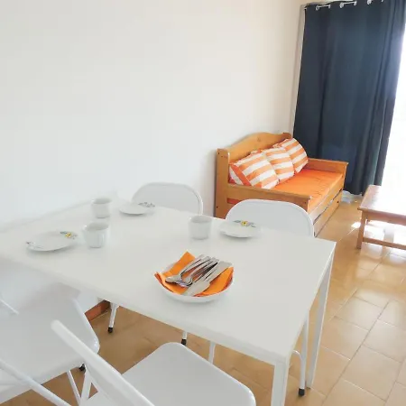 Bora 5-d Apartment